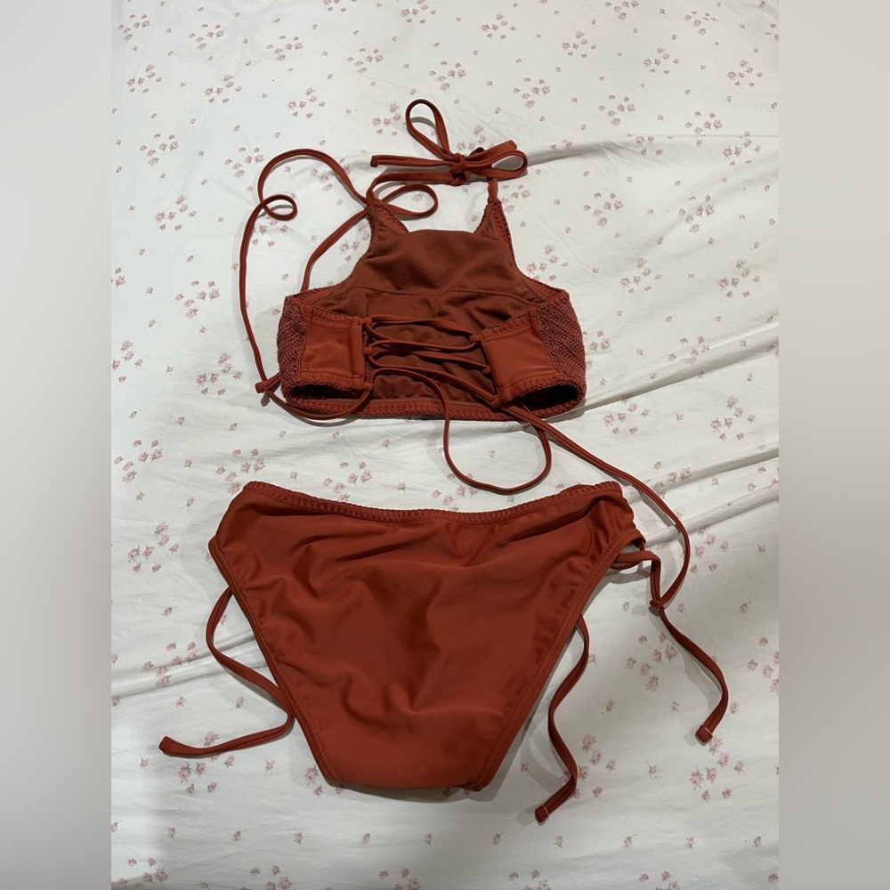 Bikini set - Picture 2 of 2